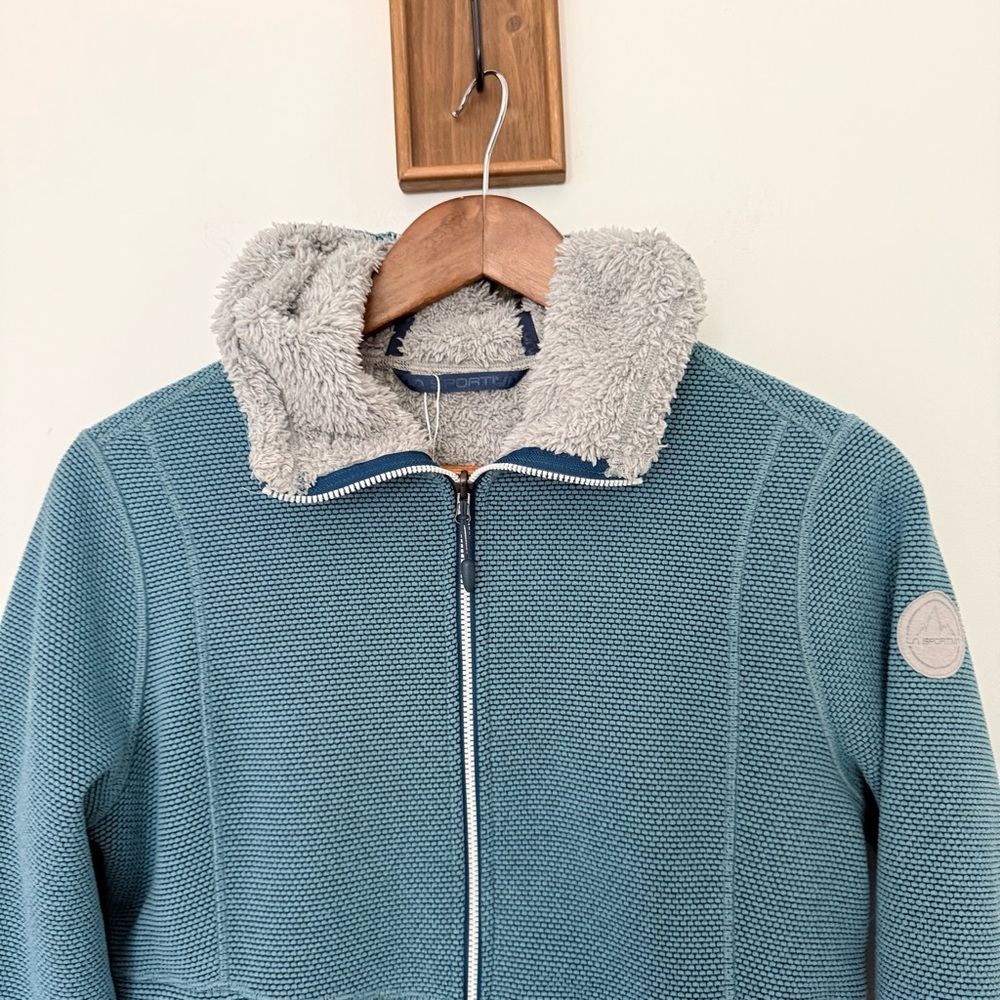 La Sportiva  Ayona Hoodie S Sherpa Fleece Jacket Reversible Teal Blue Climbers - Picture 8 of 15